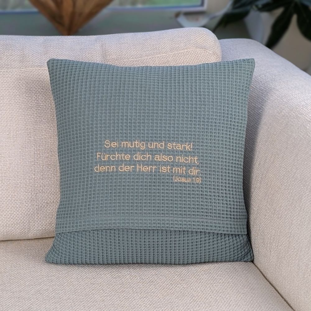 Taufkissen -Regenbogen- 40 cm x 40 cm mit Taufspruch