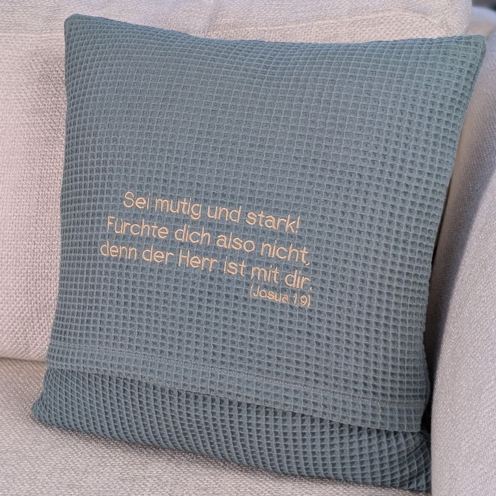 Taufkissen -Regenbogen- 40 cm x 40 cm mit Taufspruch