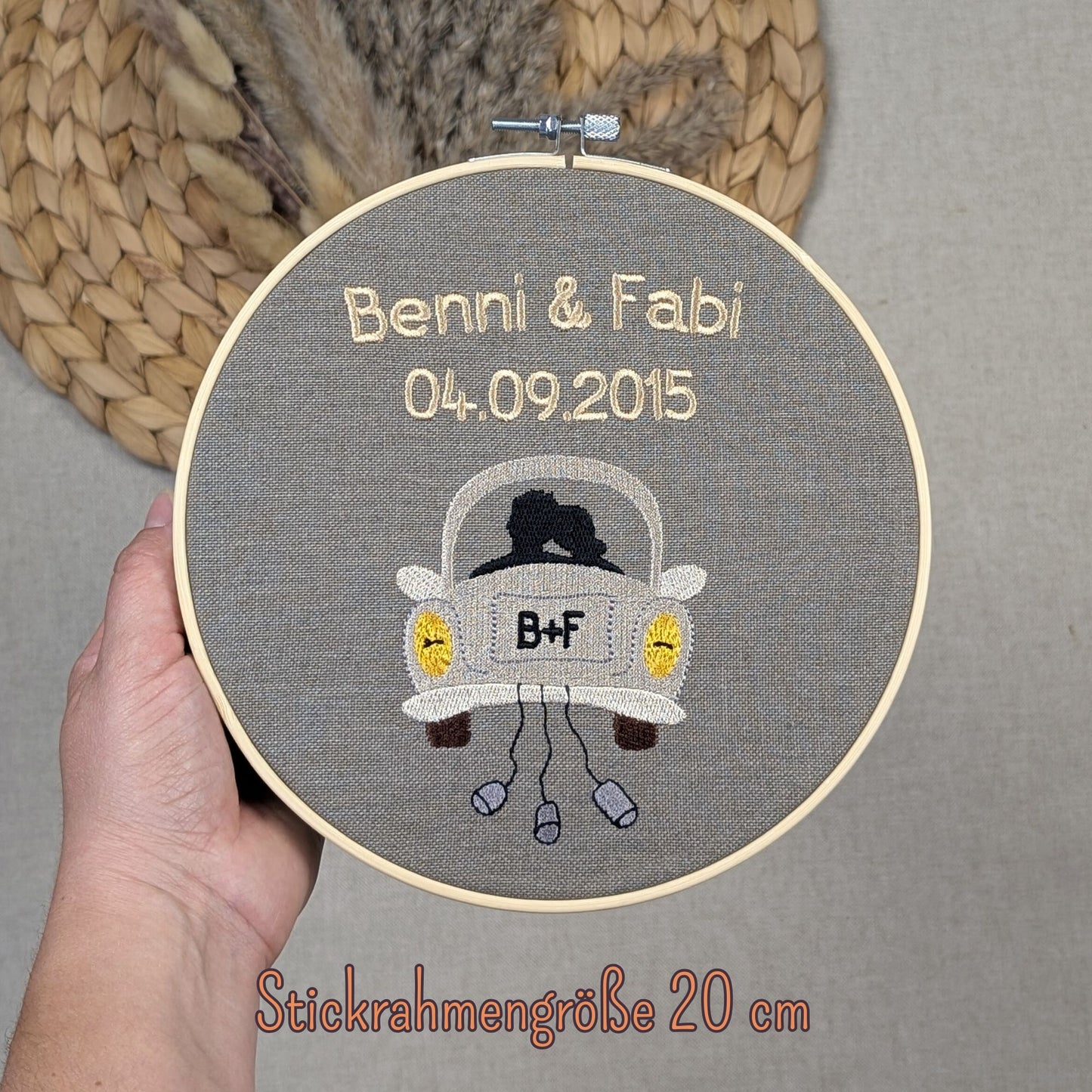 Stickrahmenbild mit Hochzeitsauto